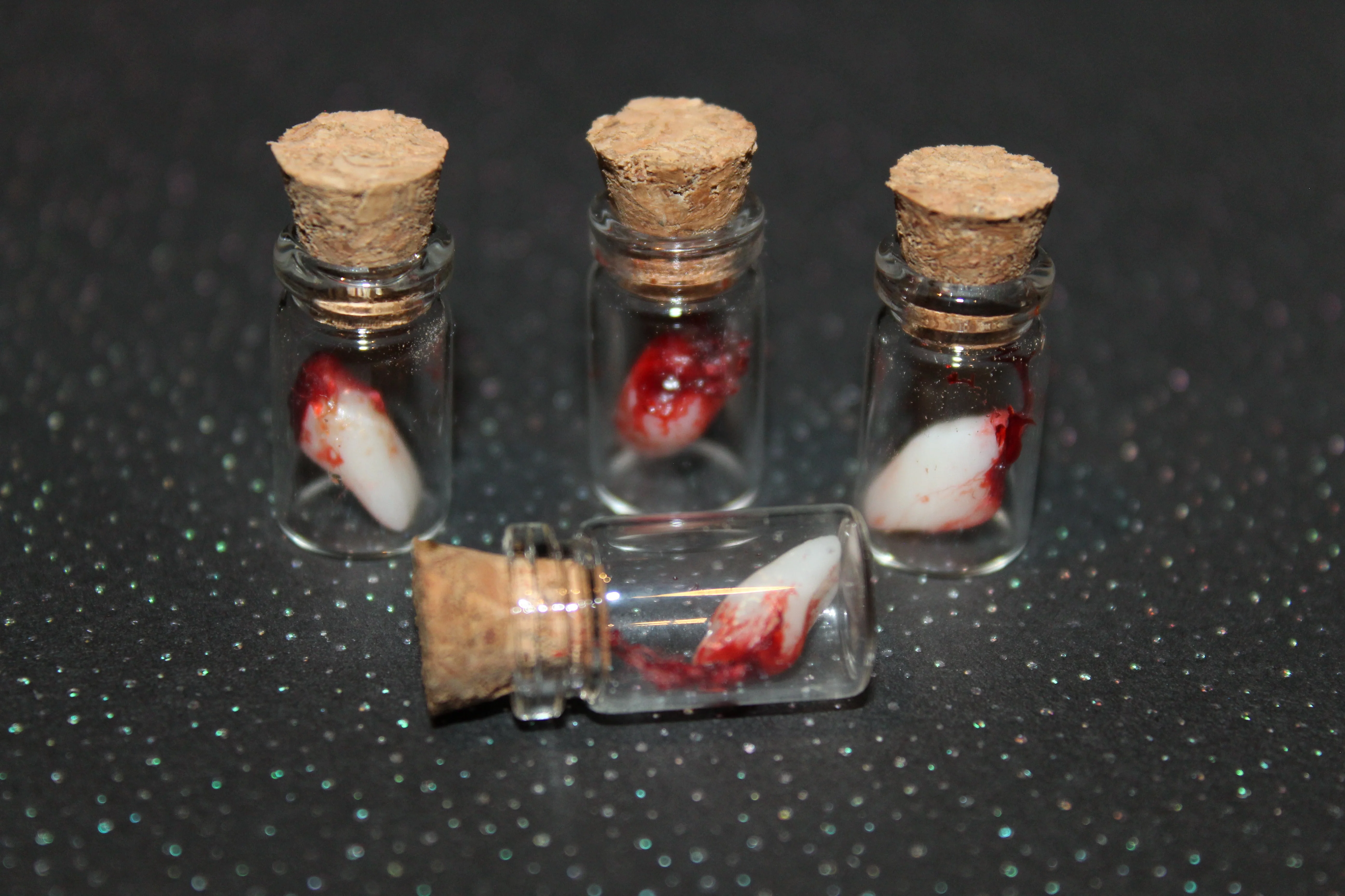 Bloody Tooth Specimen Prop - Image 9