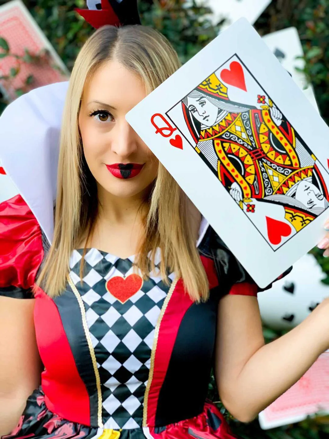Disney Queen of Hearts Womens Book Week Costume - Image 3