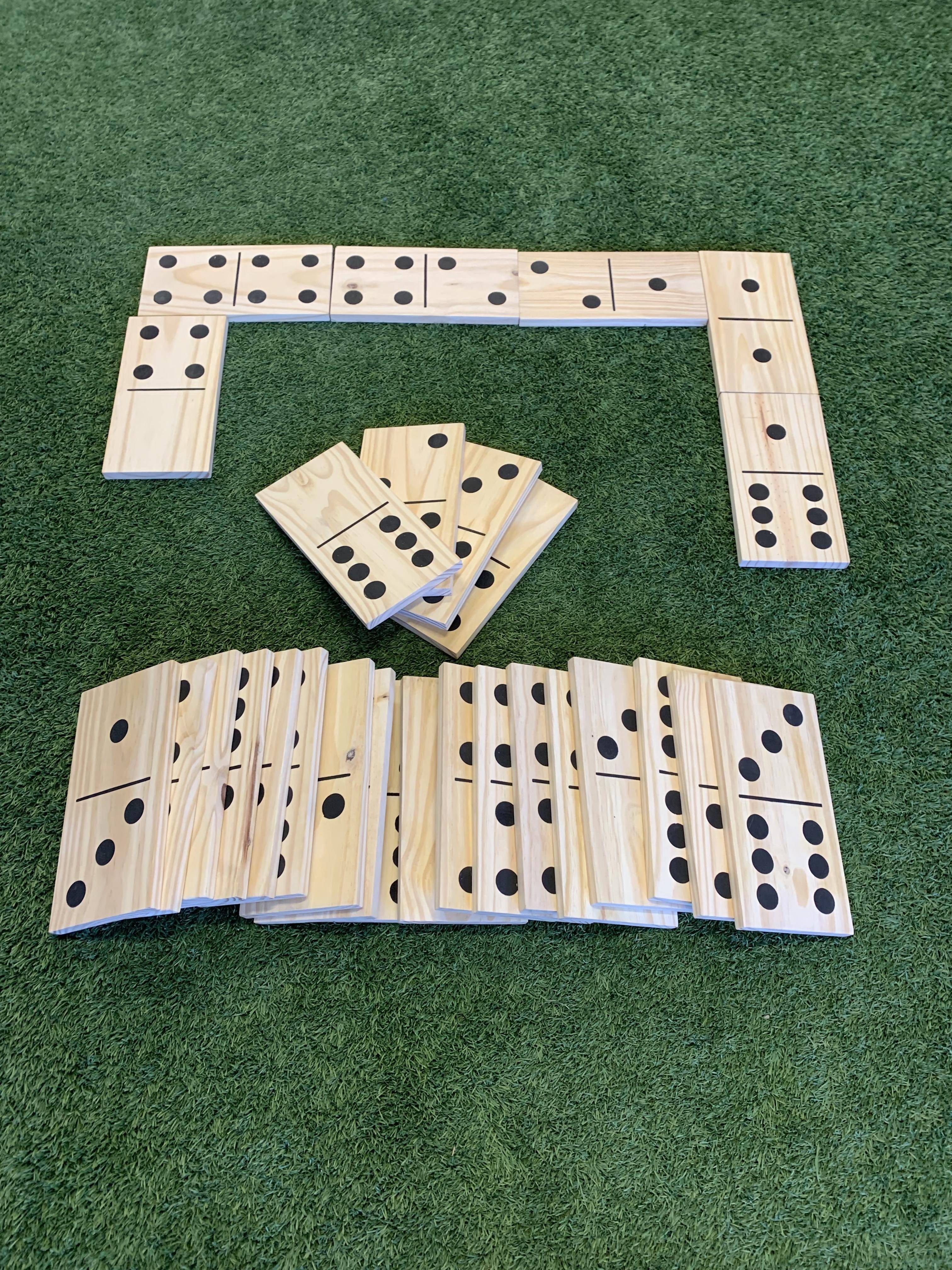 Giant Outdoor Dominoes Game Set with 28 Pieces 15cm - Image 4