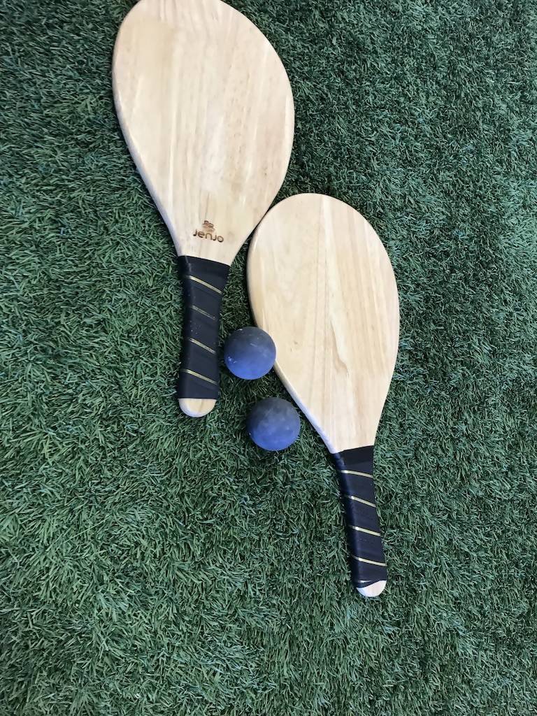 Hardwood Frescobol Beach Paddle Ball Set with Bag - Image 4