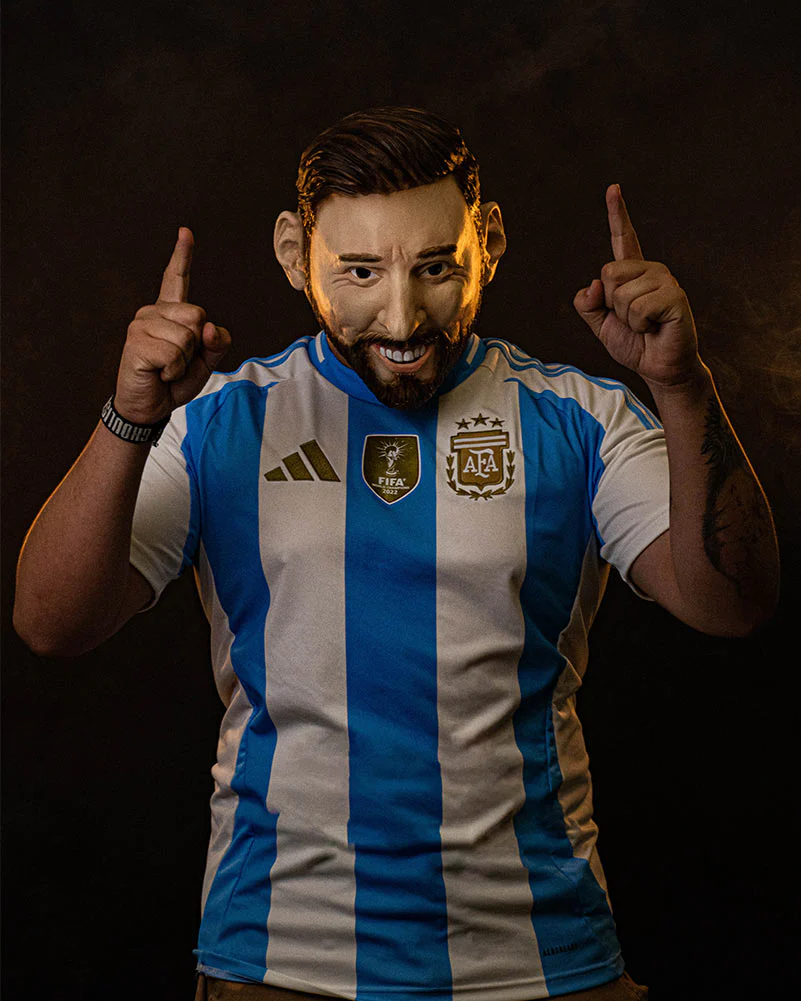 Soccer Superstar Messi Deluxe Mask - Image 4