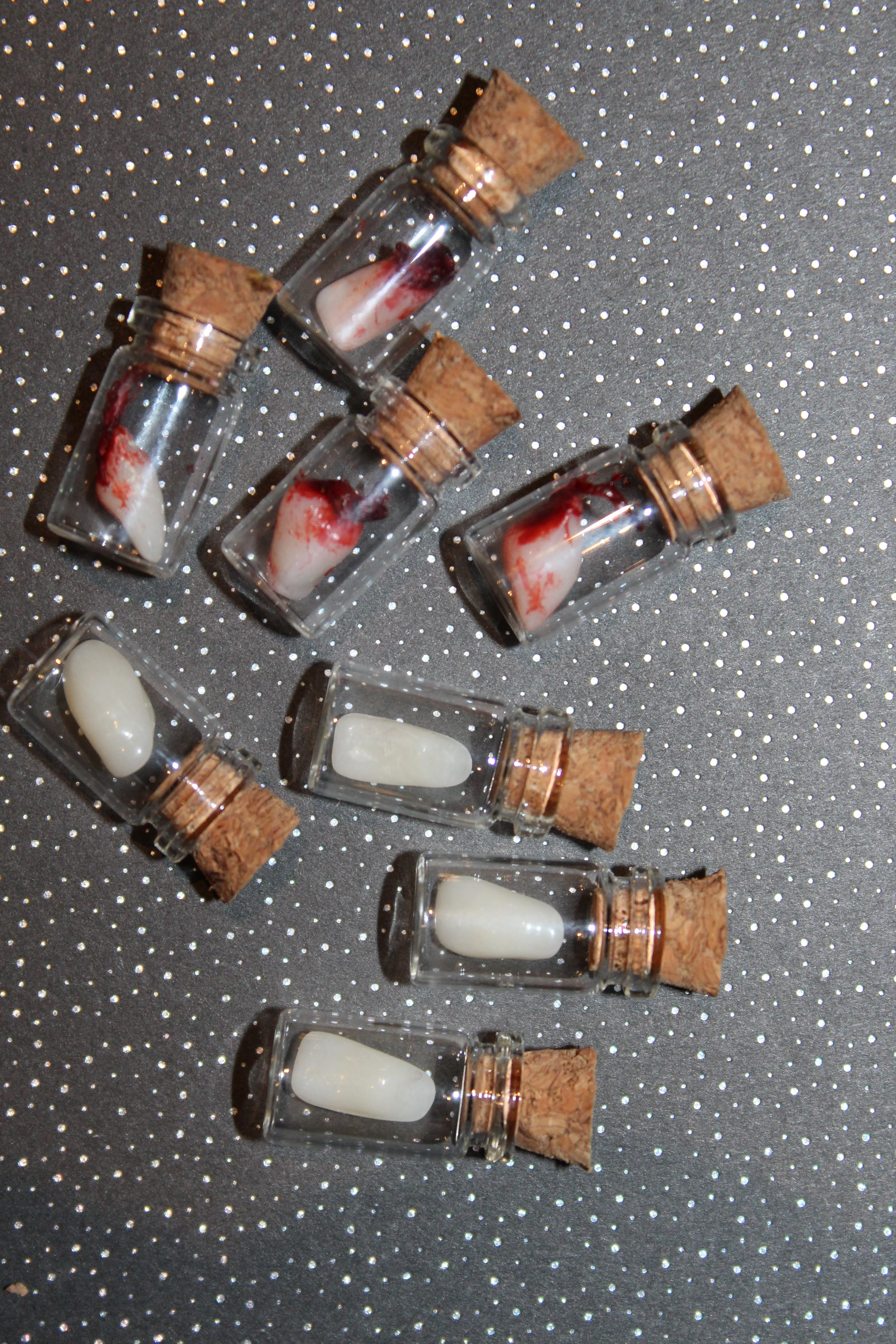 Variety Pack of Tooth Specimen Jars Prop - Image 8